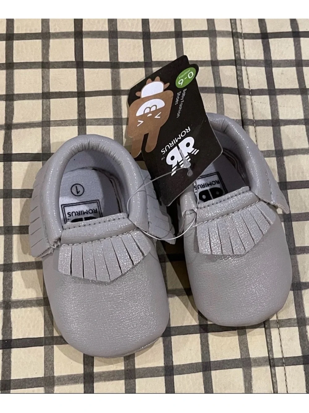 NWT - Romirus Infant Gray Moccasins.  Sz 1 (0-6 mo)